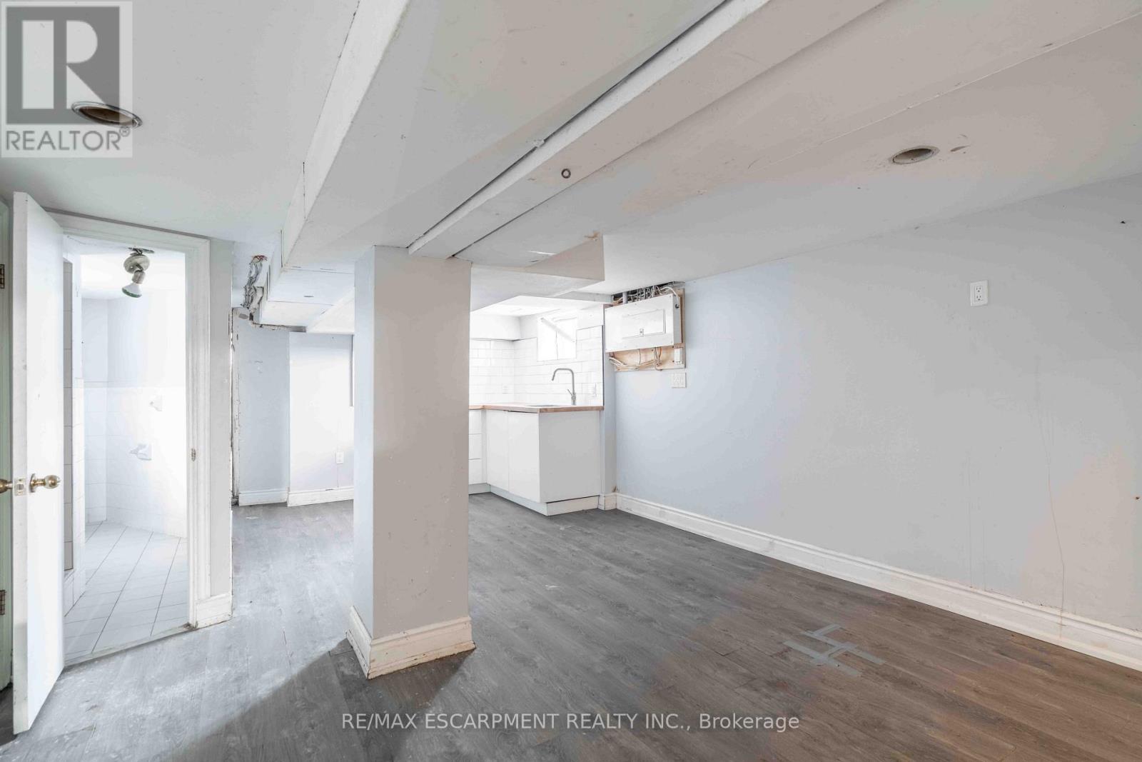 58 St. Matthews Avenue, Hamilton, ON photo 38
