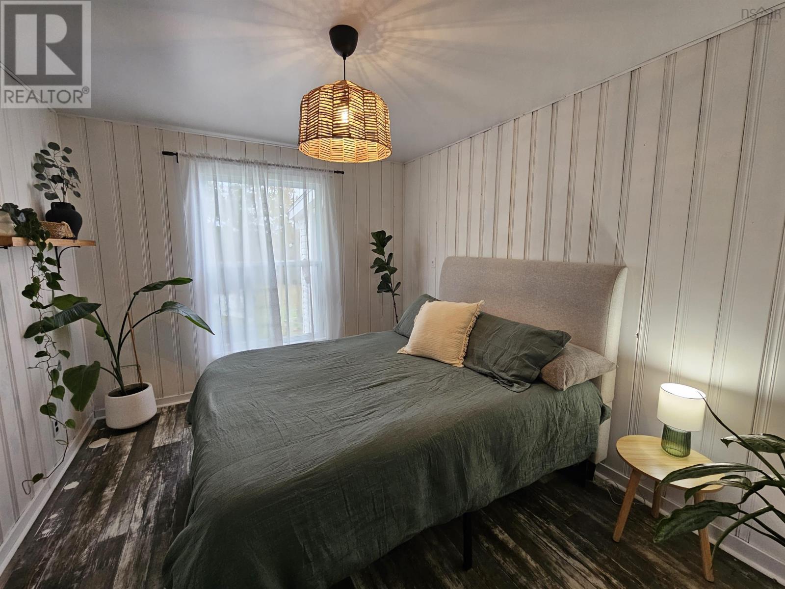 144 Truro Road - 36