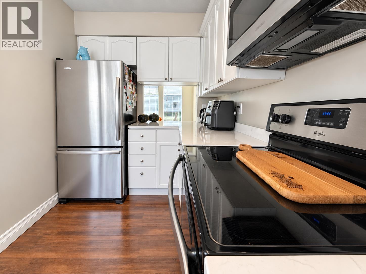 Photo of 35 2450 LOBB AVENUE 15