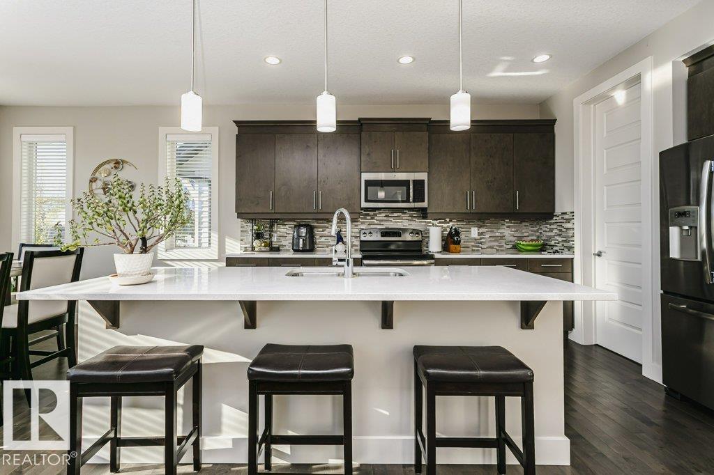 Property photograph 6 for MLS E4511651
