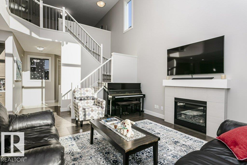 1327 158 ST SW photo 5