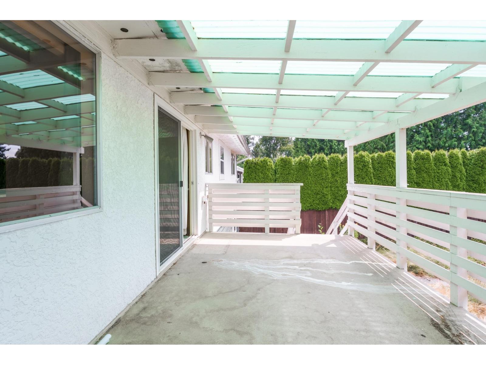 Photo of 15732 GOGGS AVENUE 31