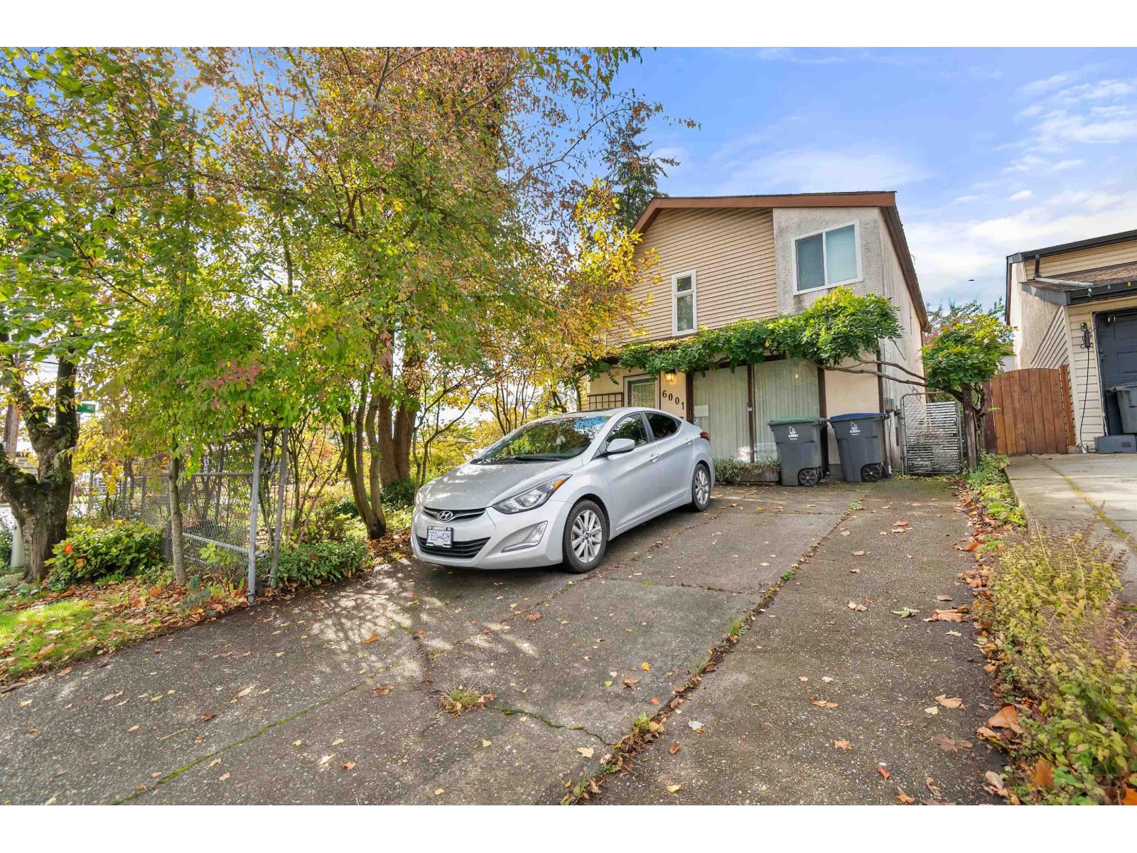 Photo of 6001 194A STREET 20