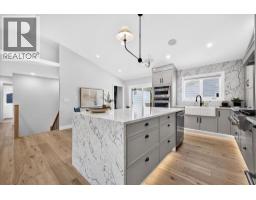 Family room - 60 Governor Drive Sw, Calgary, AB T3E4Y9 Photo 10