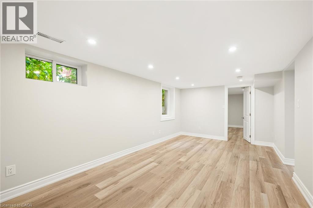 91 JACKSON Avenue - 19