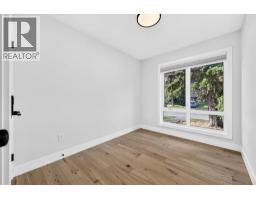 60 Governor Drive Sw, Calgary, AB T3E4Y9 Photo 24