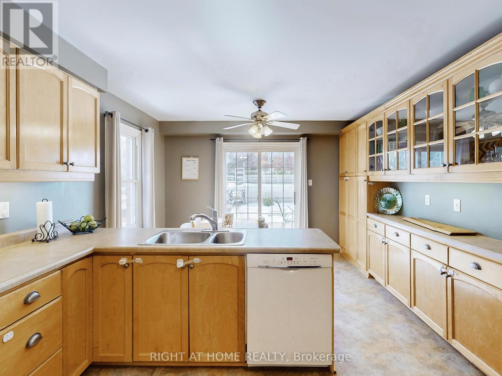 9 Sherie Drive — photo 14