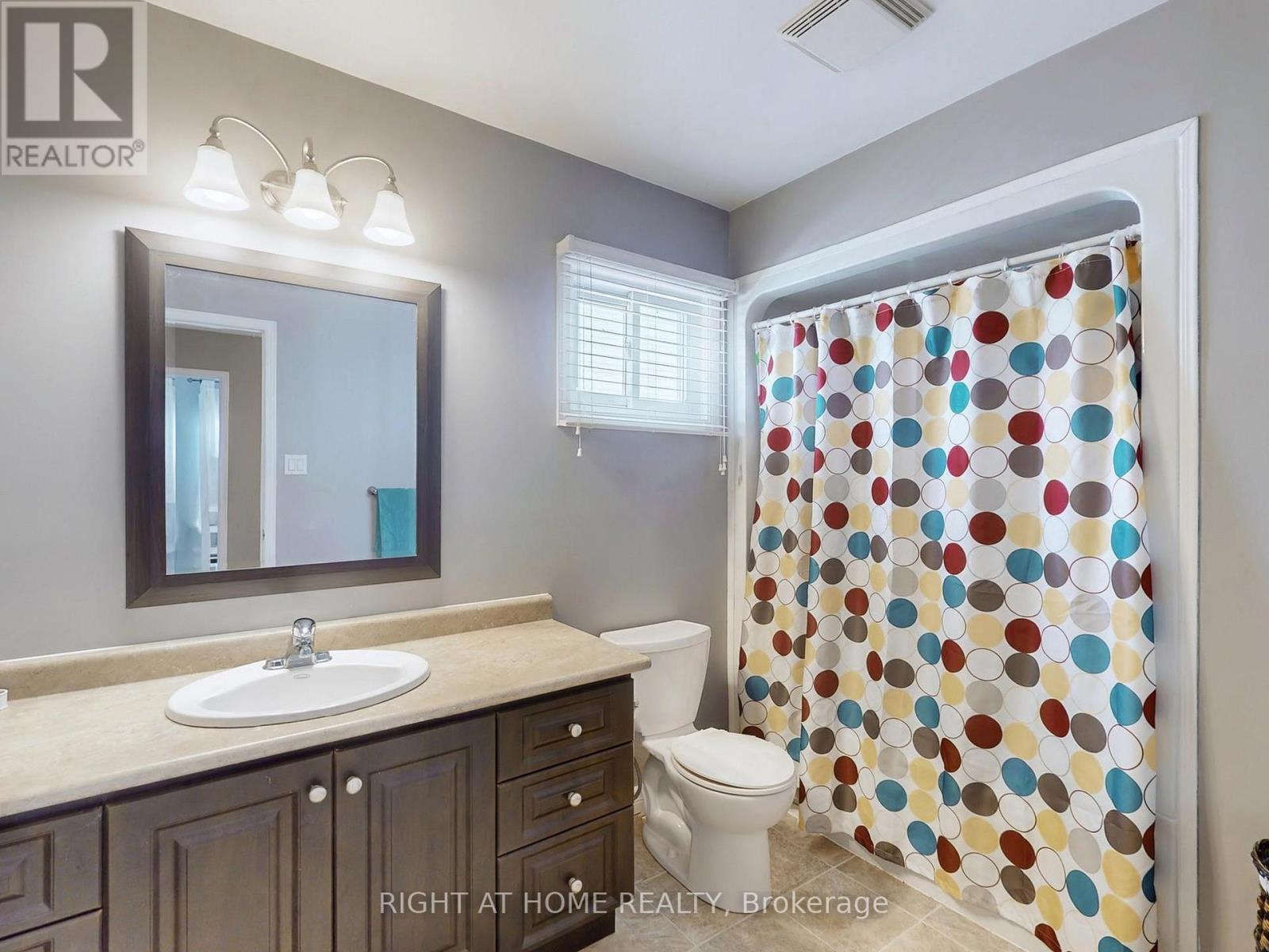 9 Sherie Drive — photo 32