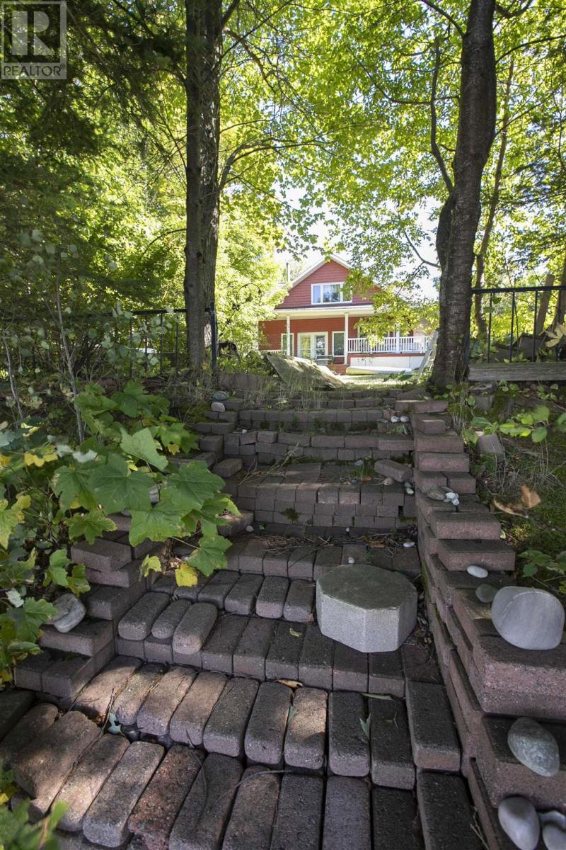 696 Lakeshore DR S, Dennis Township - 20