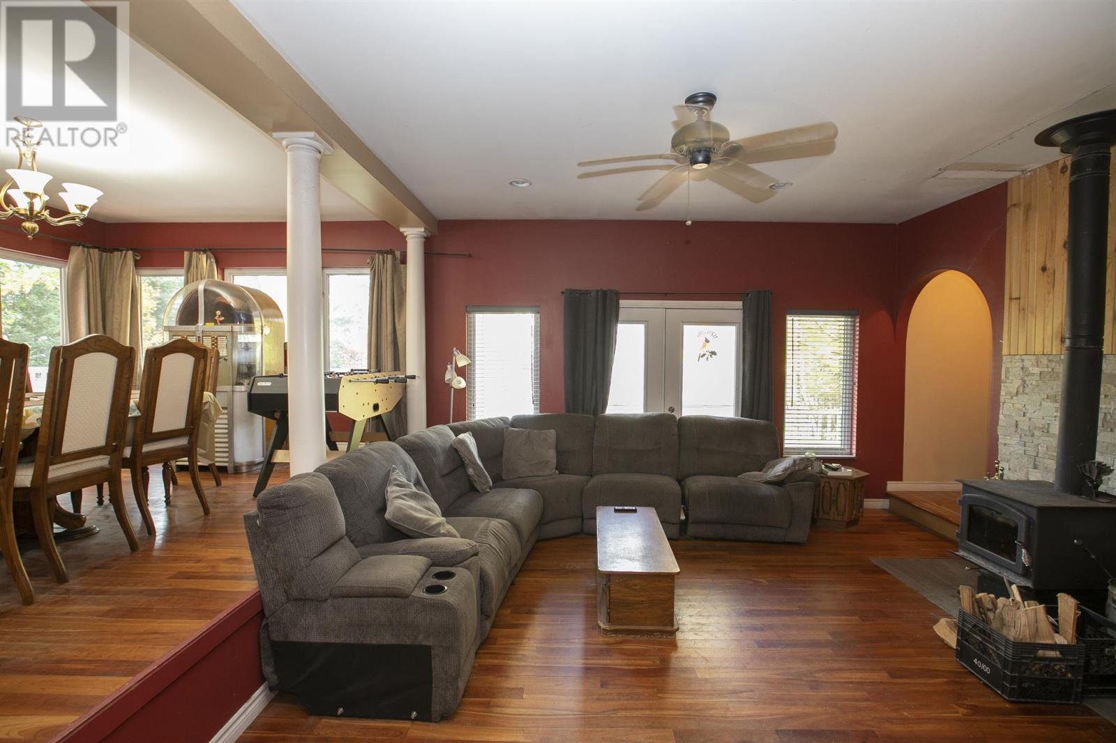 696 Lakeshore DR S, Dennis Township - 31