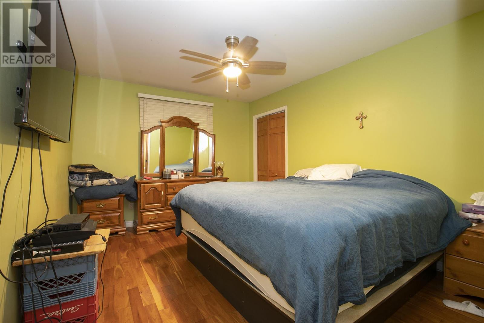 696 Lakeshore Dr S, Dennis Township — photo 36