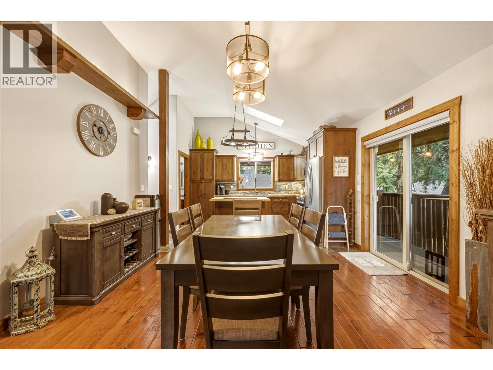 225 Falcon Avenue, Vernon