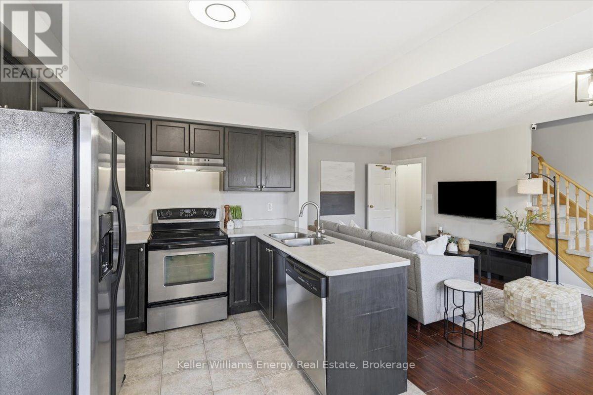 #82 2237 BUR OAK AVENUE - 12