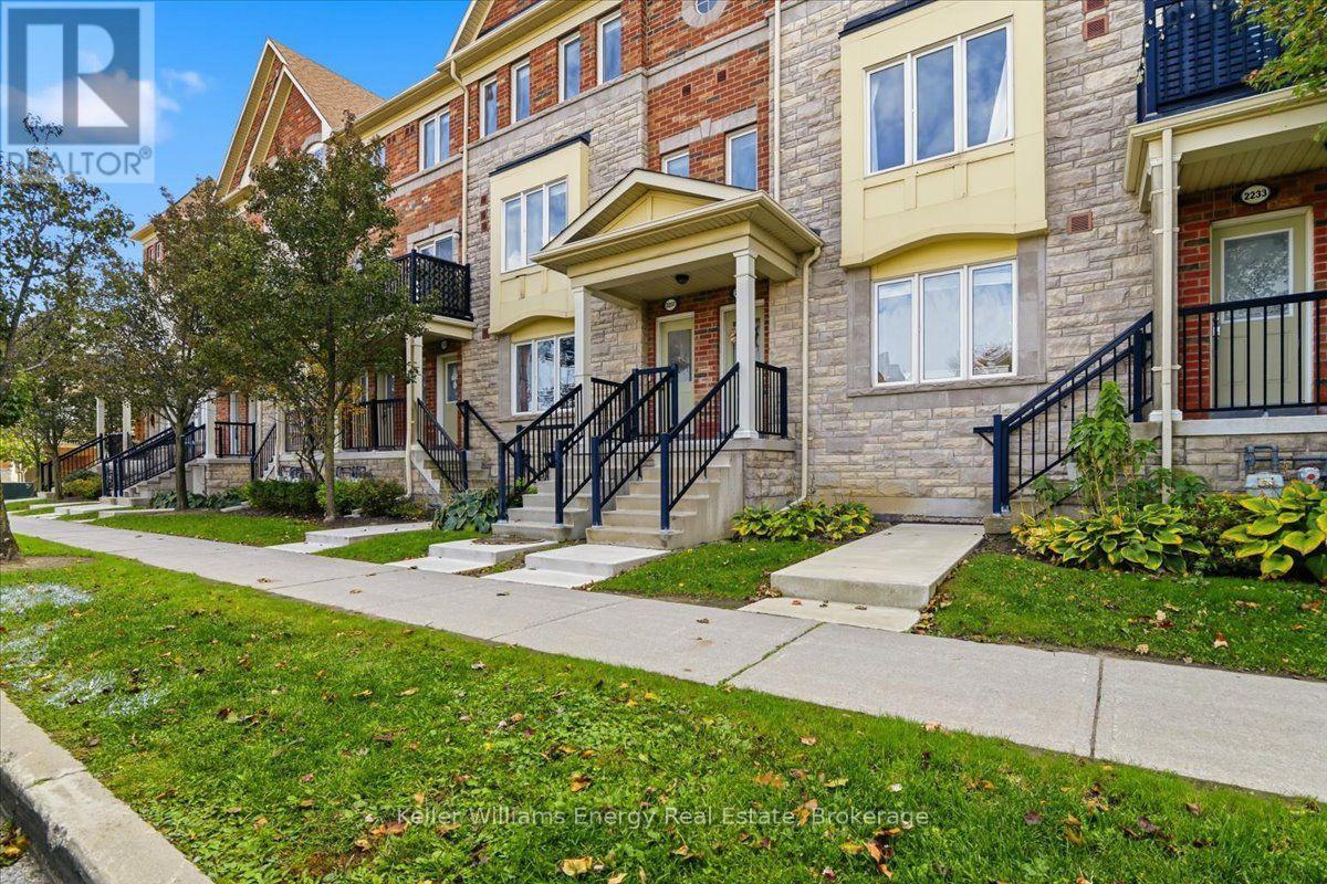 82- 2237 Bur Oak Avenue, Markham, ON photo 2