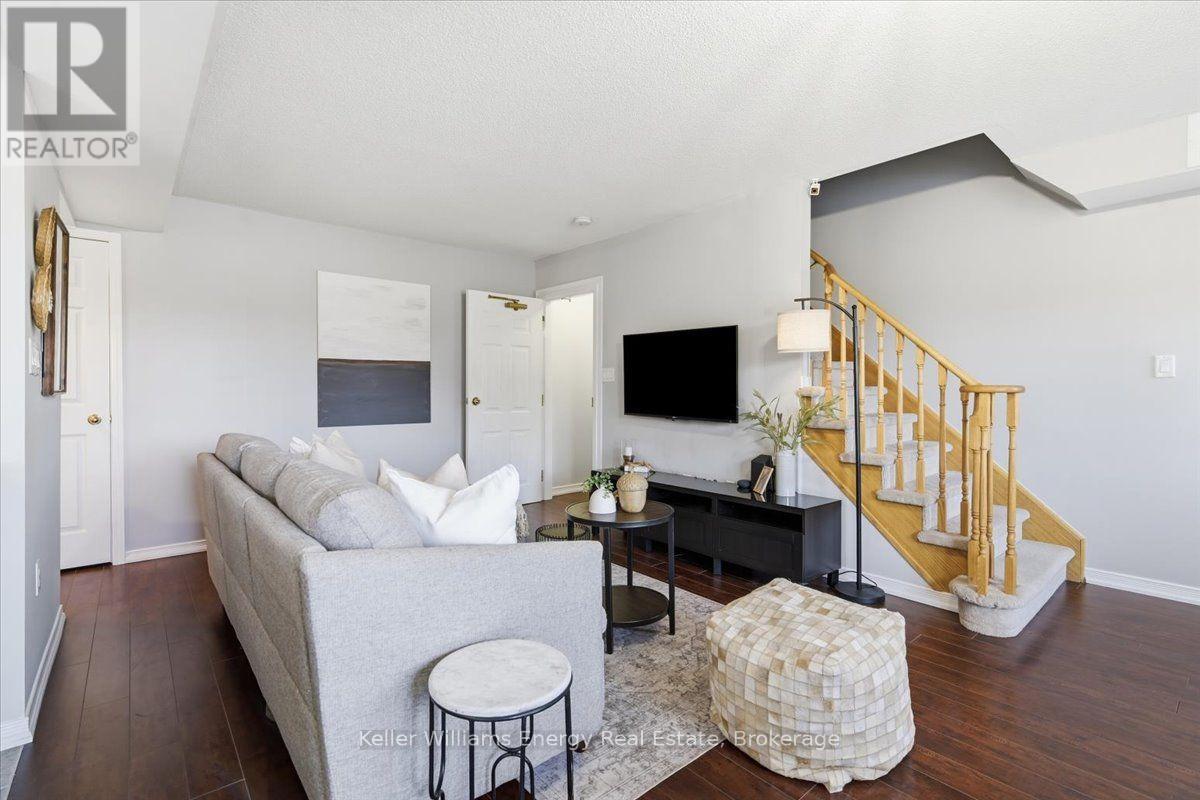 #82 2237 BUR OAK AVENUE - 9