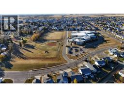 57 Falcon Crescent, Sylvan Lake, AB T4S2H3 Photo 35