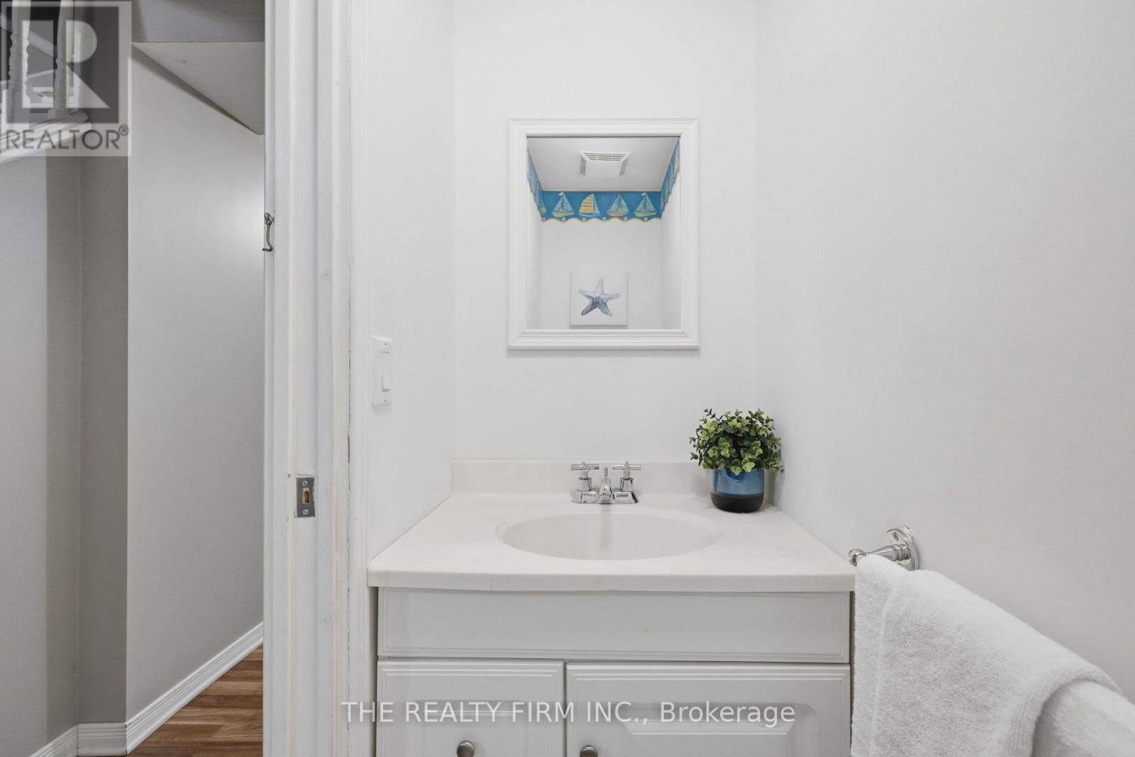 833 Capulet Lane — photo 36