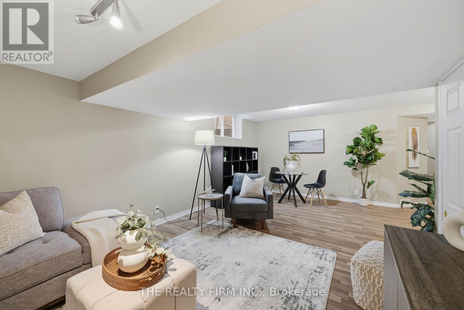 833 Capulet Lane — photo 40