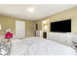 7116 195a Street, Surrey, BC V4N5Z5 Photo 15