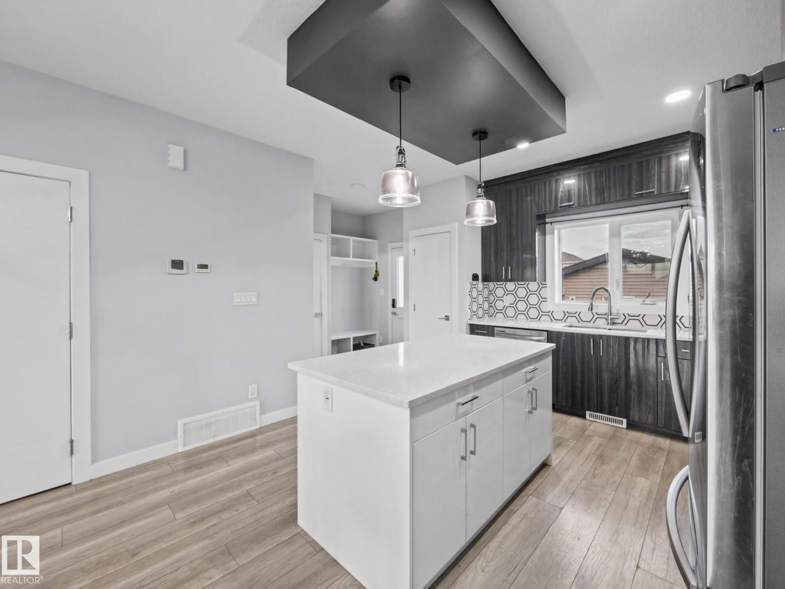 20625 99B AV NW, Edmonton — photo 11