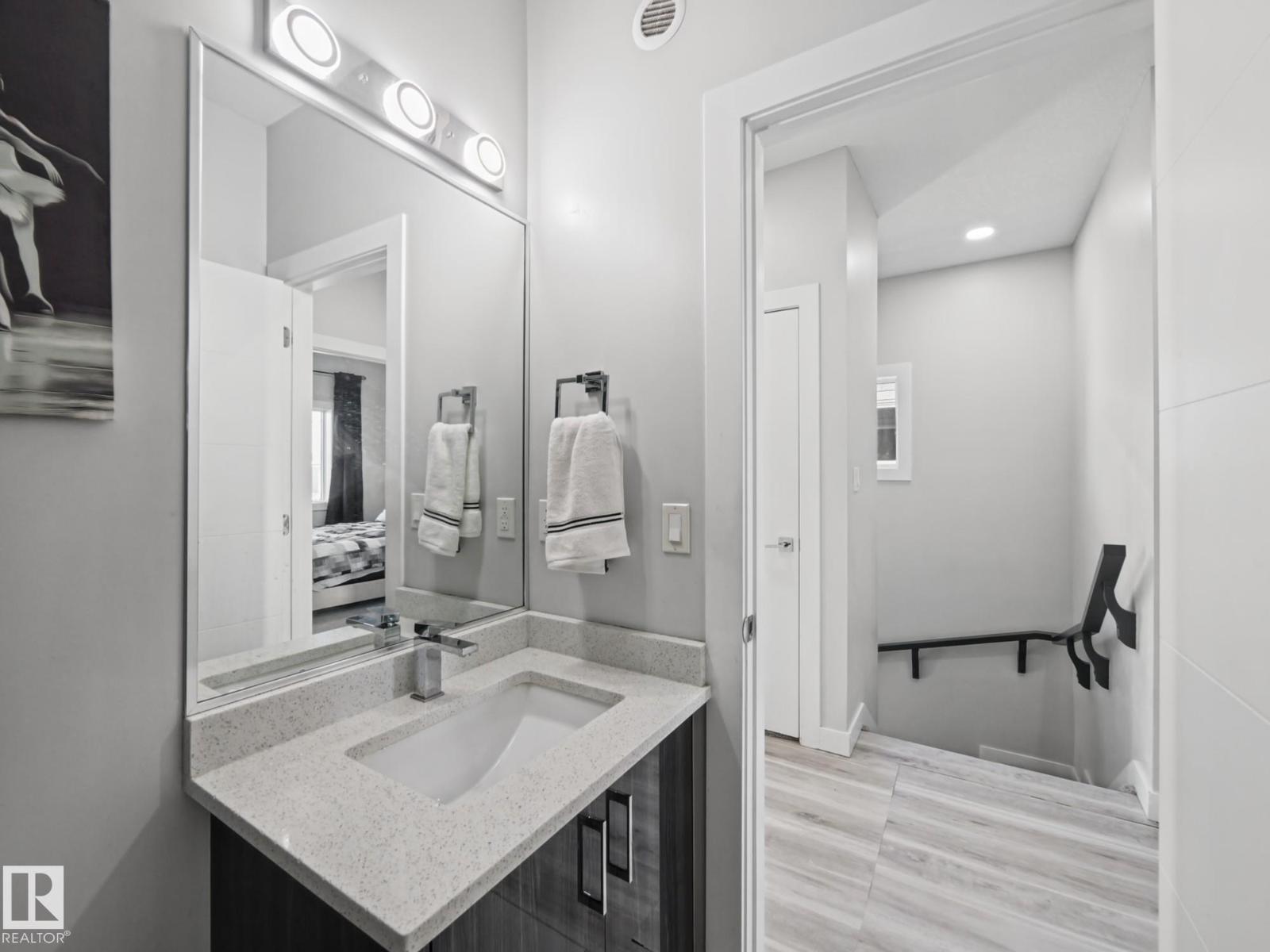 20625 99B AV NW, Edmonton — photo 32