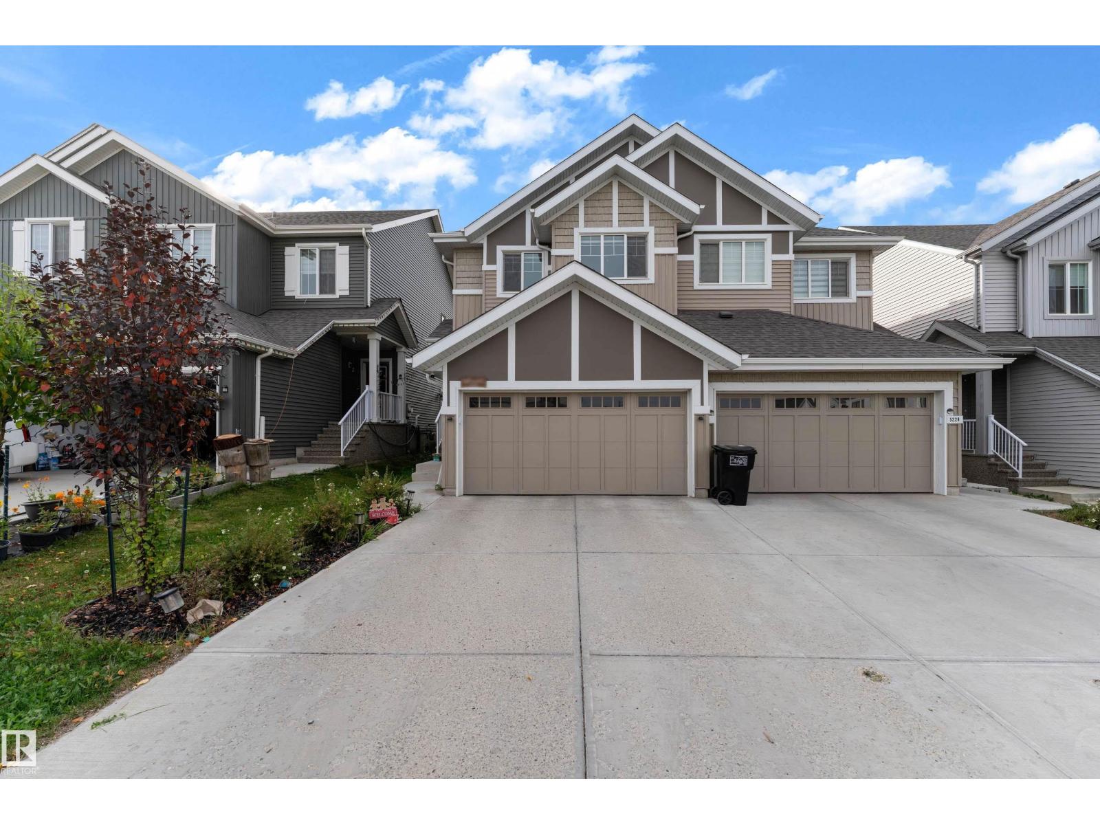 Photo of 5230 KINNEY PL SW, Edmonton