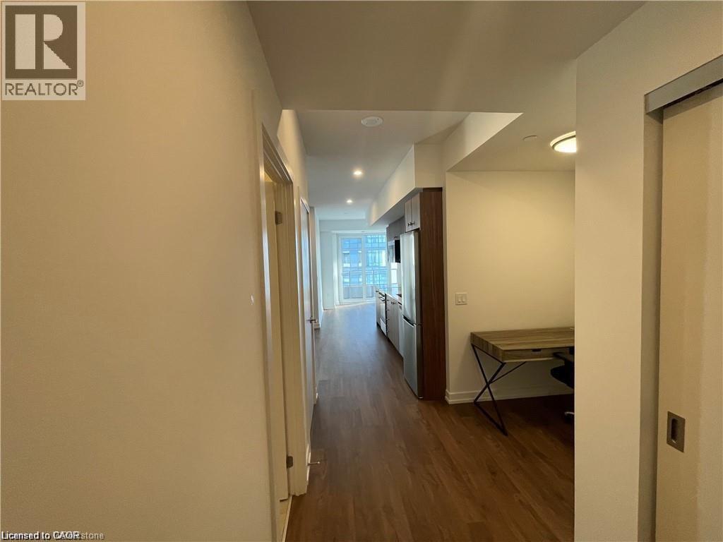 #1704 5 WELLINGTON Street S - 23