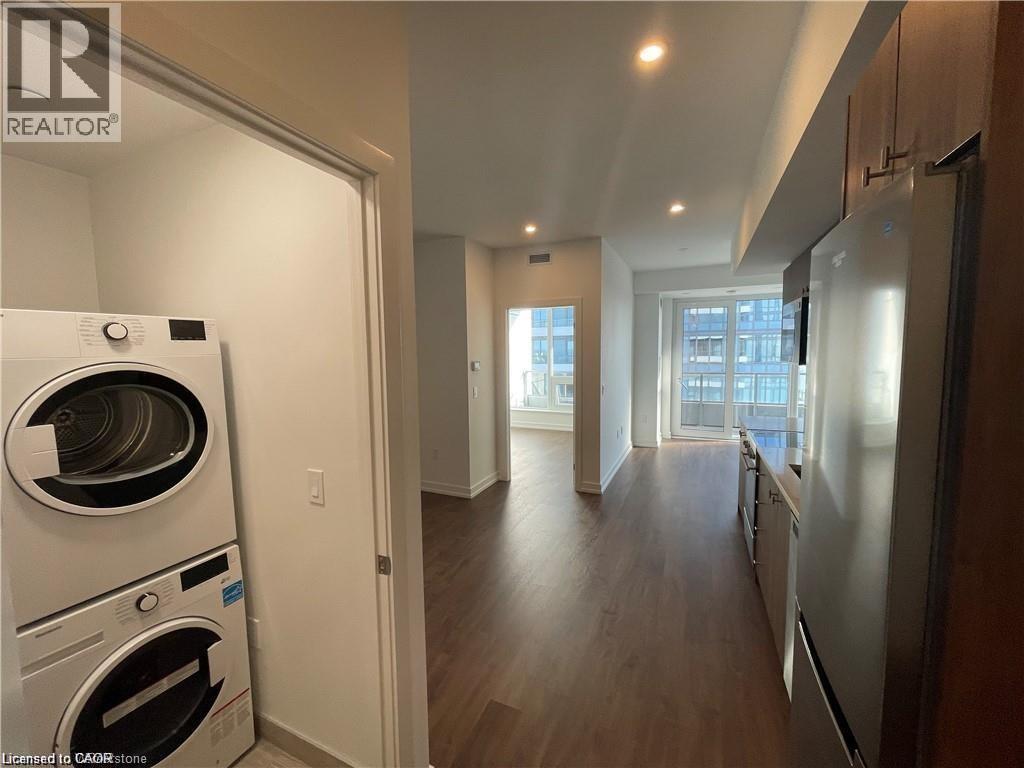 #1704 5 WELLINGTON Street S - 26