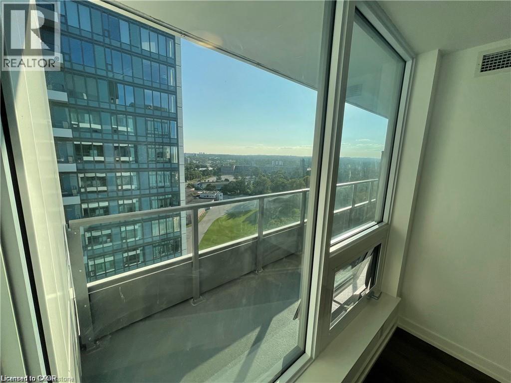 #1704 5 WELLINGTON Street S - 28