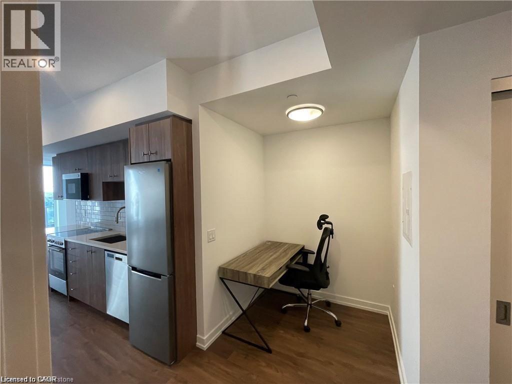 #1704 5 WELLINGTON Street S - 21
