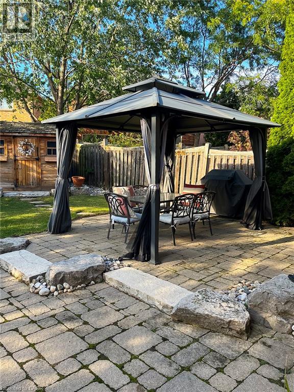 2447 Highmount Crescent — photo 47