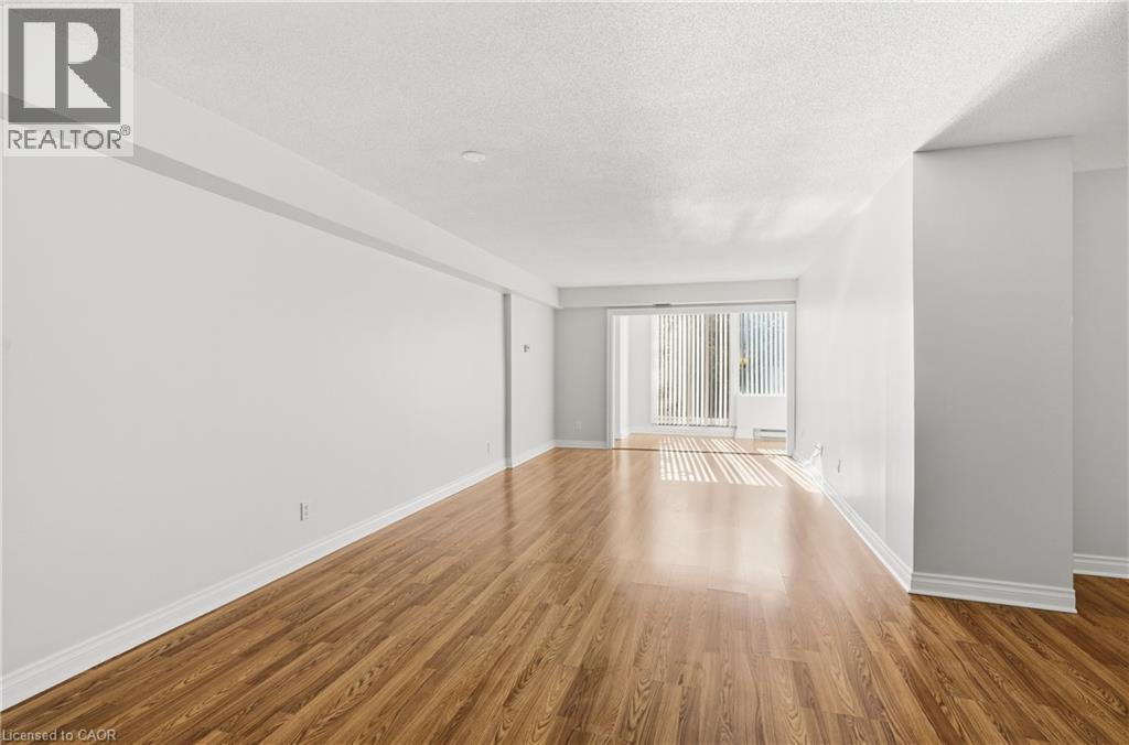 7 Gale Crescent — photo 7