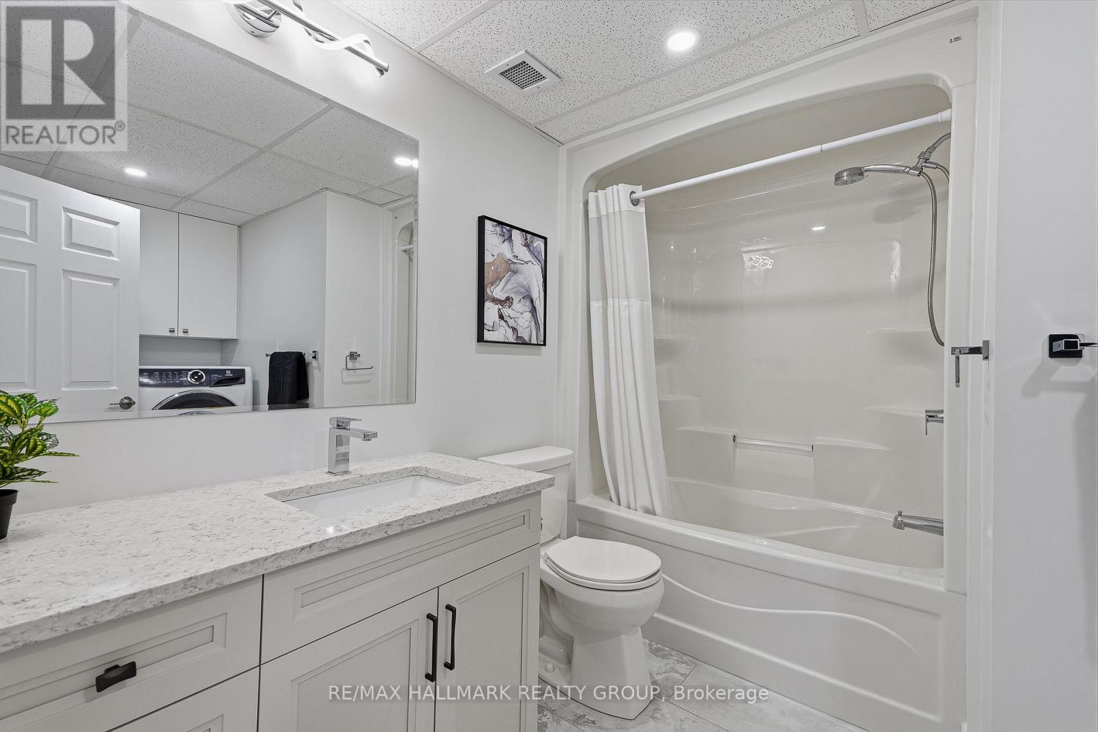 2360 Albert Street — photo 19