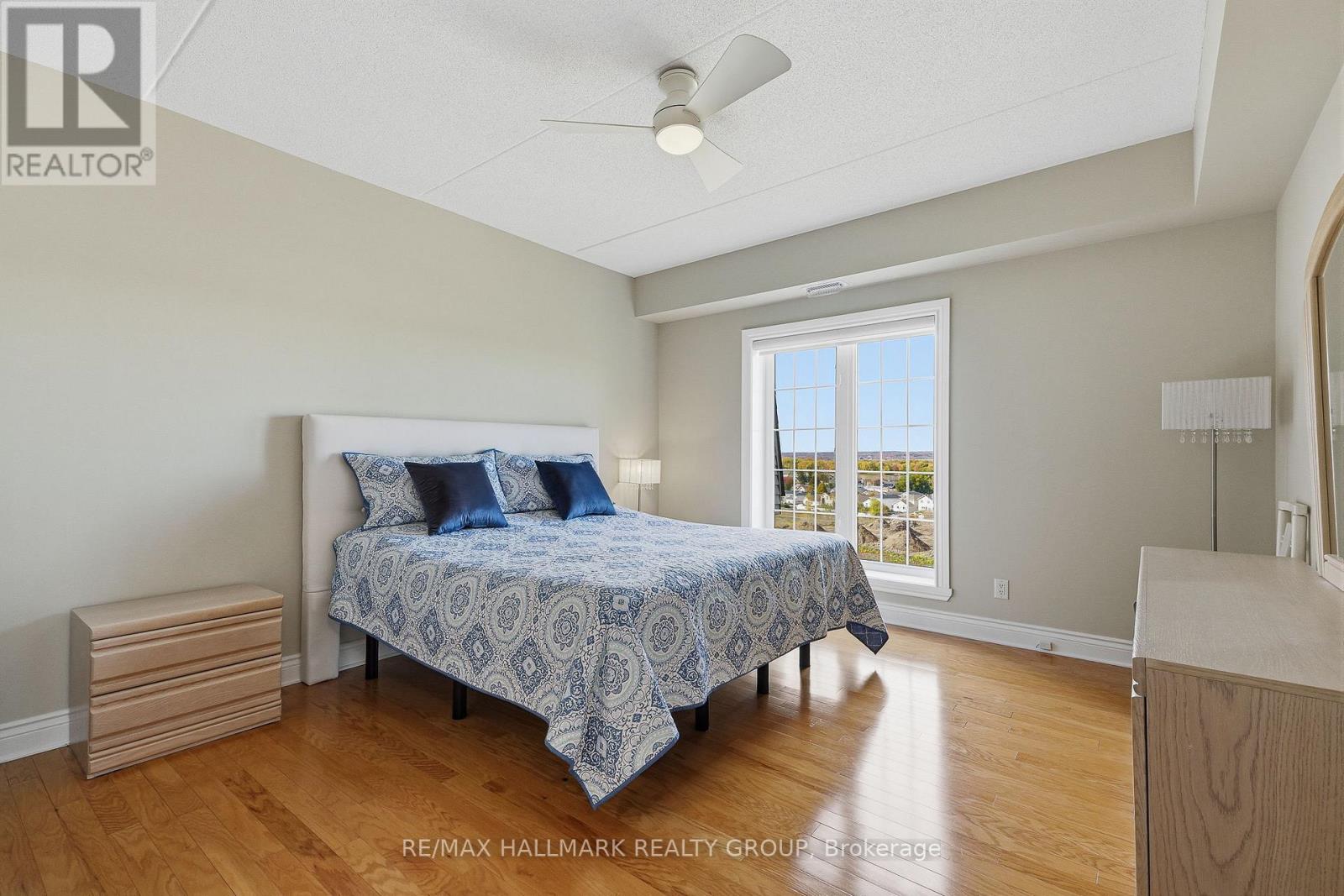 2360 Albert Street — photo 22