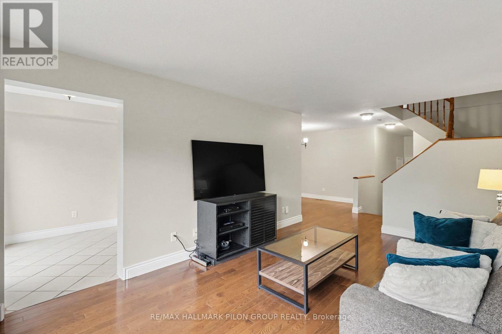 6154 RED WILLOW DRIVE - 5