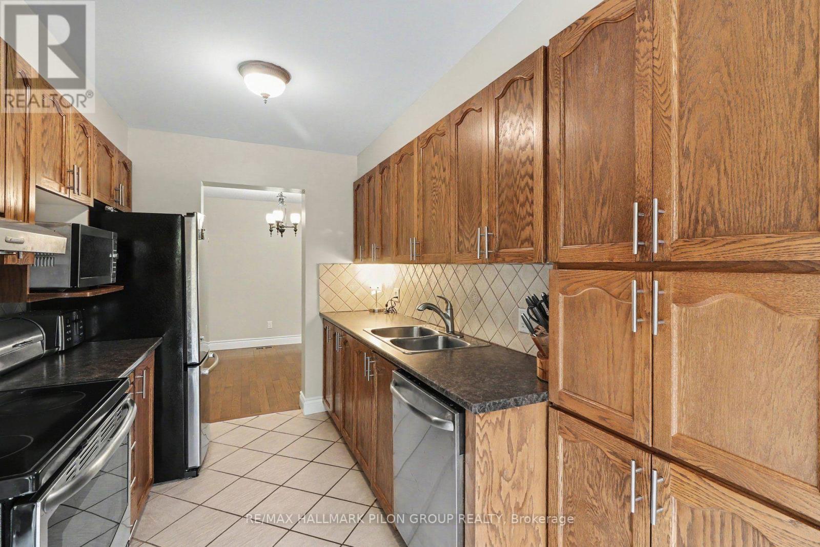 6154 RED WILLOW DRIVE - 7