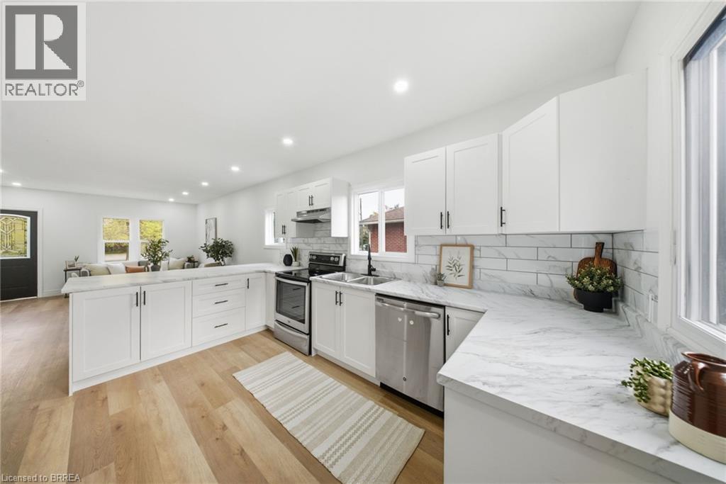 24 Park Road North — photo 10
