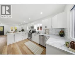 Kitchen - 24 Park Road N, Brantford, ON N3S6T2 Photo 10
