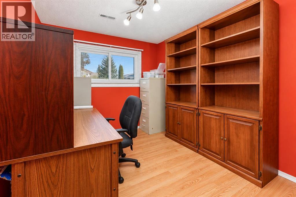 Listing photo – 88 Noble Avenue, Red Deer