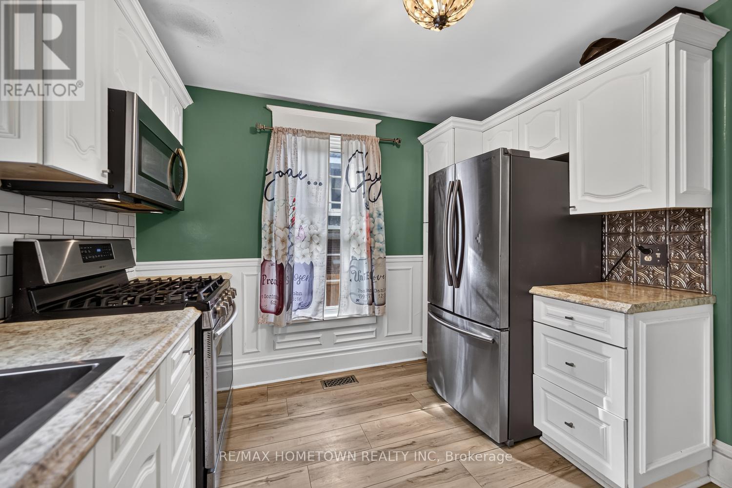 27 Byng Avenue — photo 16