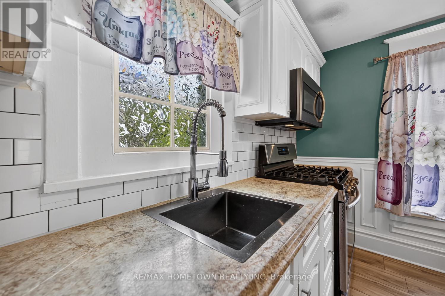 27 Byng Avenue — photo 17