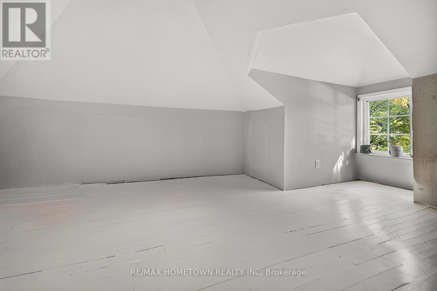 27 Byng Avenue — photo 31