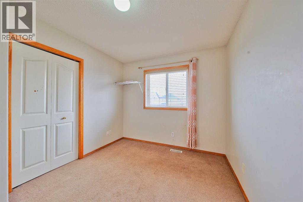179 Saddlemead Close NE photo 11