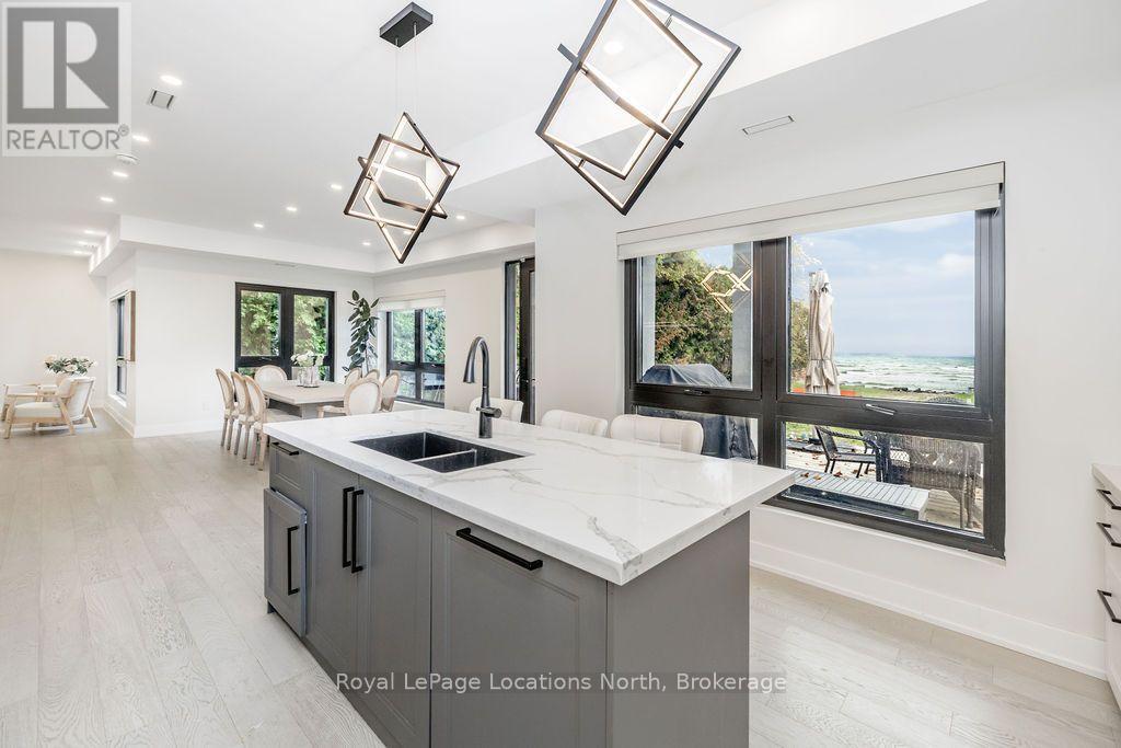 11 Georgian Manor Drive — photo 19