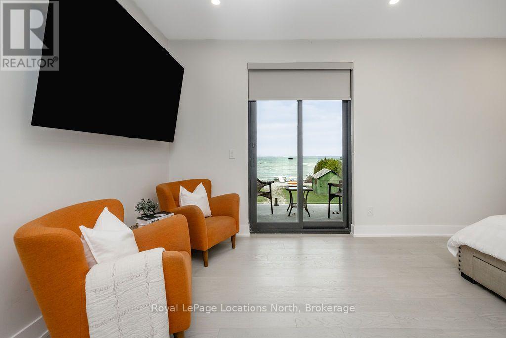 11 GEORGIAN MANOR DRIVE - 32