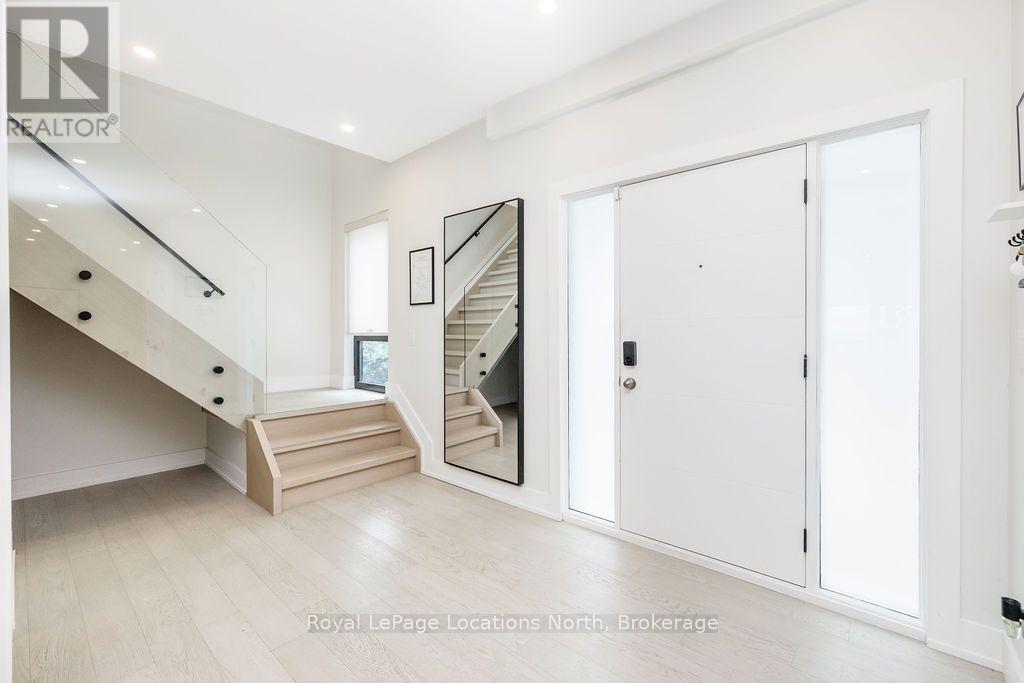 11 GEORGIAN MANOR DRIVE - 4