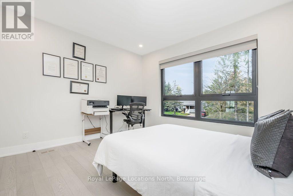 11 Georgian Manor Drive — photo 41