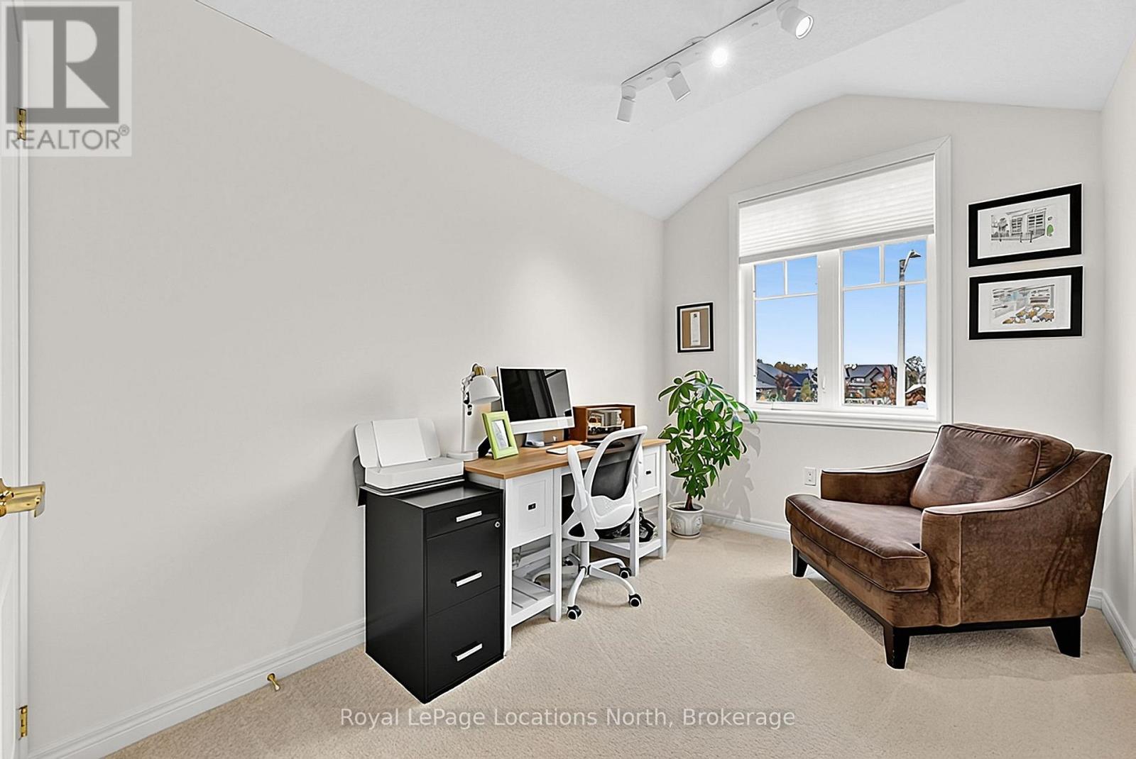 63 Archer Avenue — photo 29