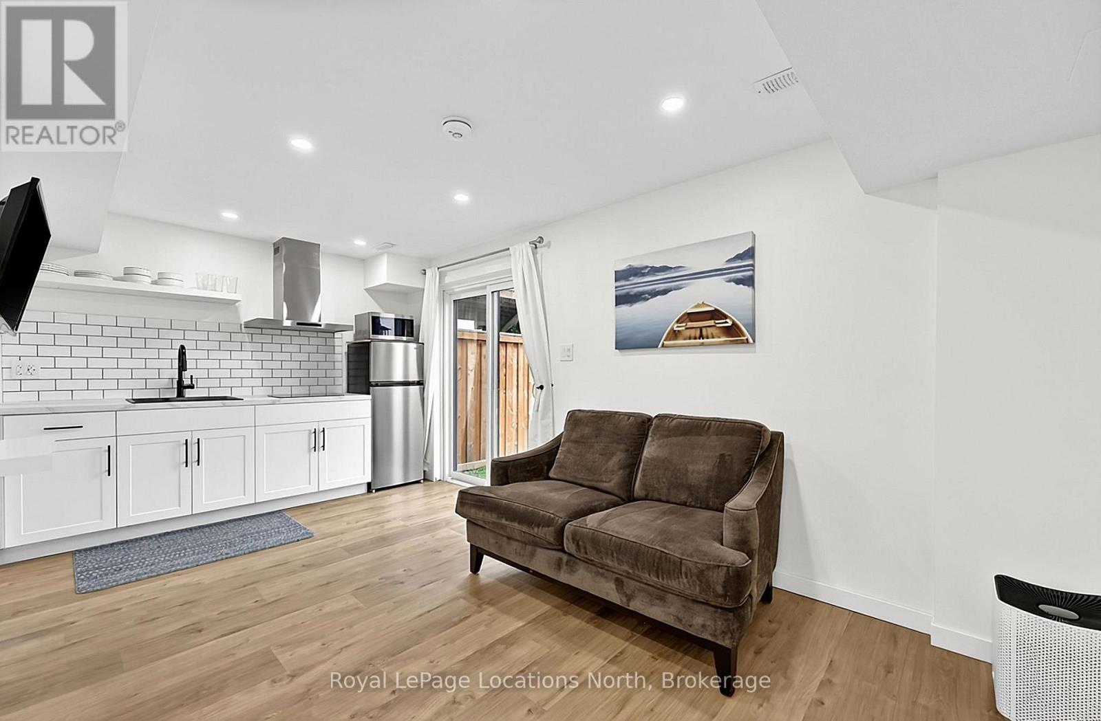 63 Archer Avenue — photo 36