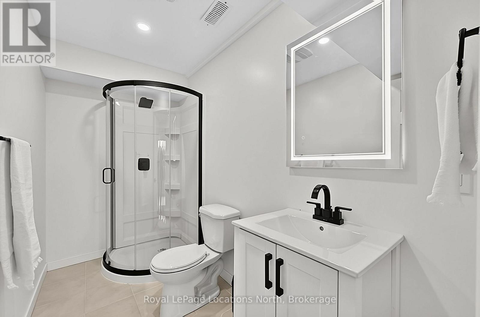 63 Archer Avenue — photo 40